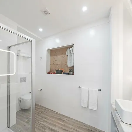 Drapes Design By An Island 게스트하우스 푼샬