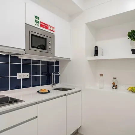 Drapes Design By An Island 게스트하우스 4*