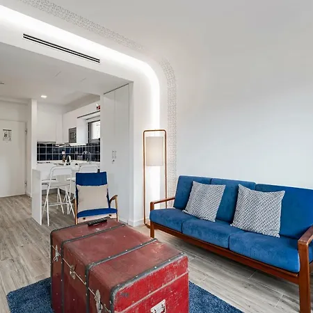 Drapes Design By An Island 게스트하우스 4*