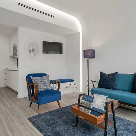Πανσιόν Drapes Design By An Island 4*