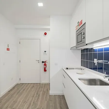 بيت ضيافة Drapes Design By An Island 4*