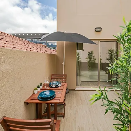 Drapes Design By An Island 4* فونشال