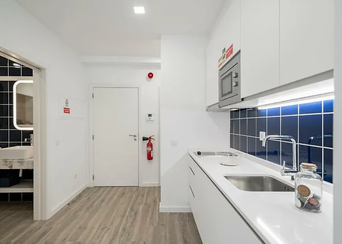 Πανσιόν Drapes Design By An Island 4*