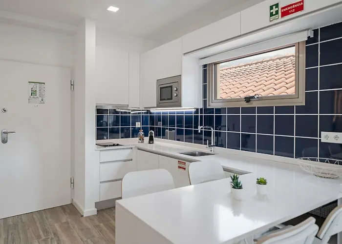 Drapes Design By An Island Πανσιόν Φουνκάλ