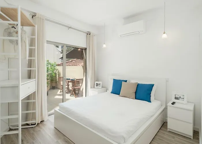 Πανσιόν Drapes Design By An Island Φουνκάλ